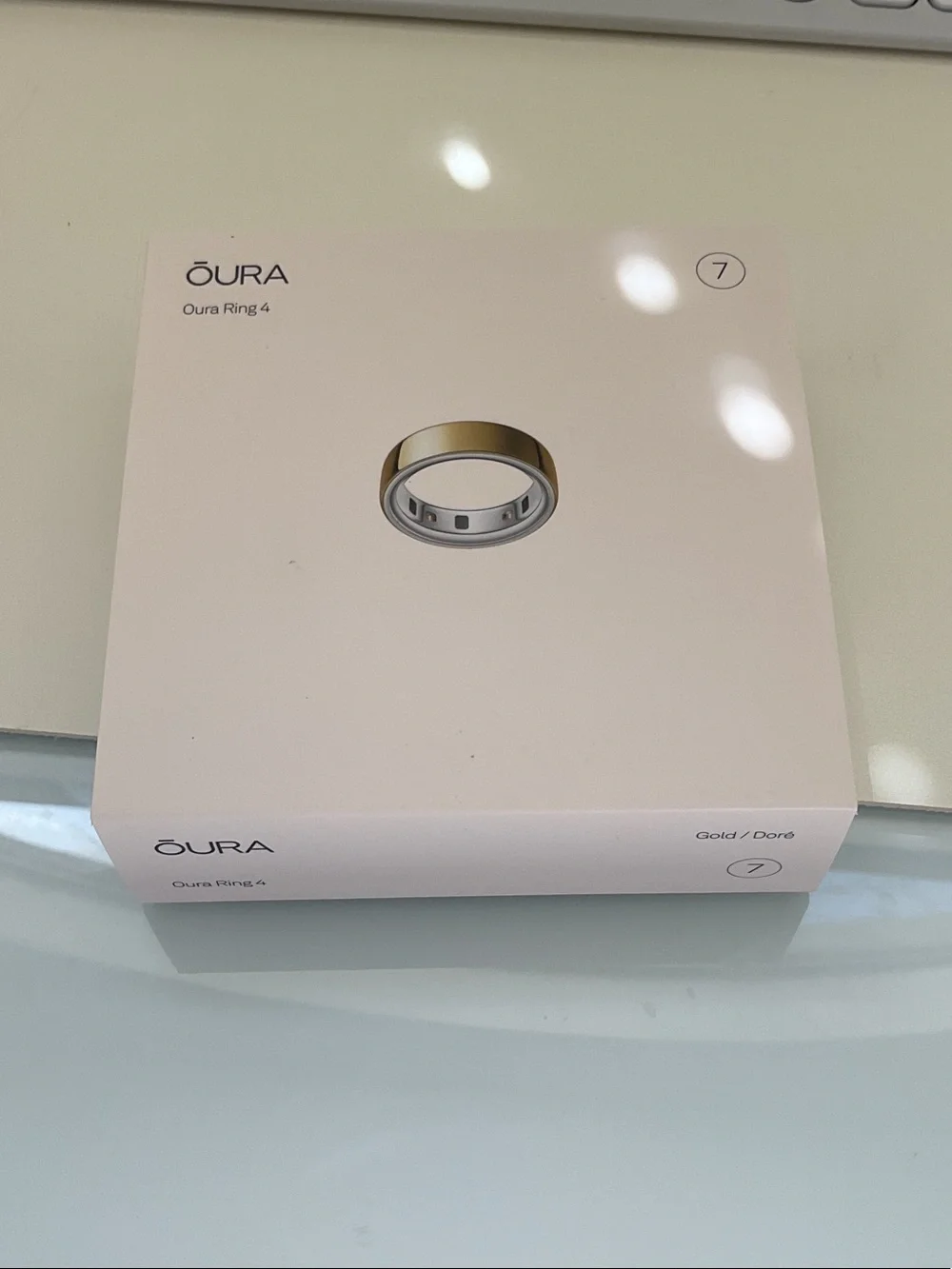 Oura Ring 4 Gold - Boxed